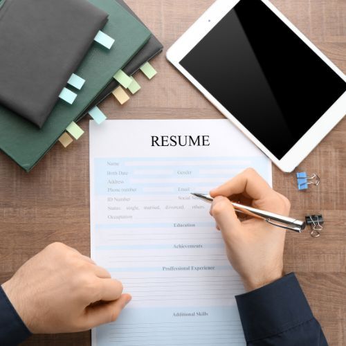 Resume Building for IT Professionals: Do's and Don'ts 1 on page blog F13 3